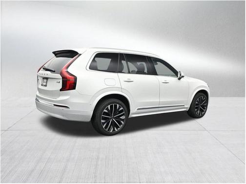 Crystal White Pearl 2026 Volvo XC90 B6 Ultra 7-Seater
