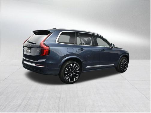 Denim Blue Metallic 2026 Volvo XC90 B6 Plus 7-Seater