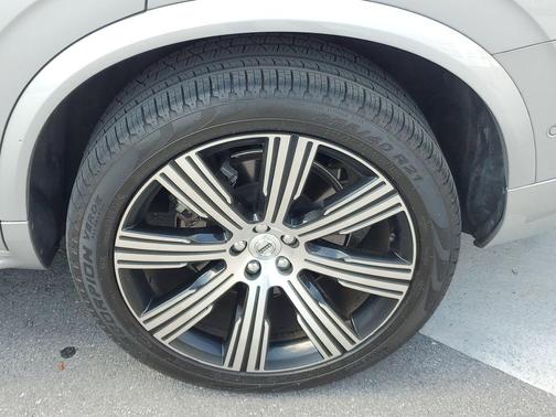 2023 Volvo XC90 B6 Ultimate 7-Seater