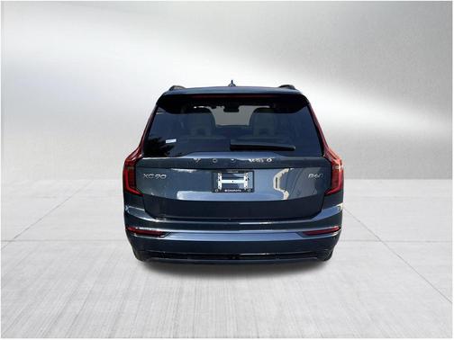 2026 Volvo XC90 B6 Ultra 7-Seater