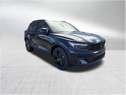 2026 Volvo XC40 B5 Ultra