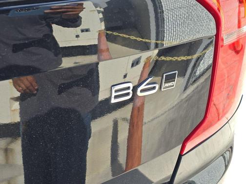 2024 Volvo XC90 B6 Ultimate Bright Theme 7-Seater