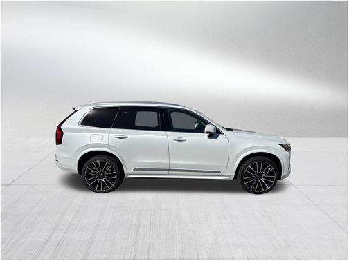 2026 Volvo XC90 B5 Plus 7-Seater