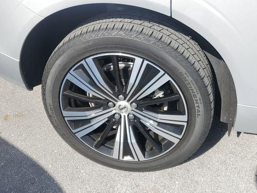 2022 Volvo XC60 B6 Inscription