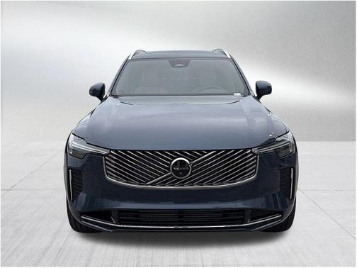 2026 Volvo XC90 Plug-In Hybrid T8 Plus 7-Seater