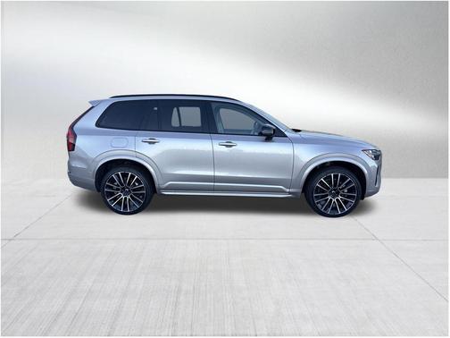 2026 Volvo XC90 B6 Ultra Dark Theme 7-Seater