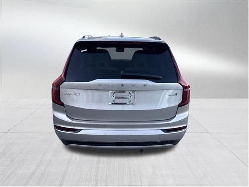 2026 Volvo XC90 B6 Ultra Dark Theme 7-Seater