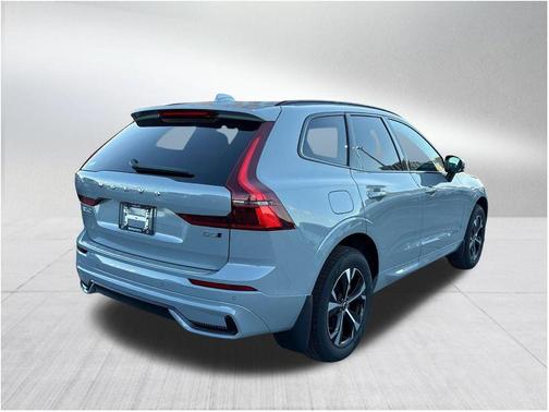 2026 Volvo XC60 B5 Core