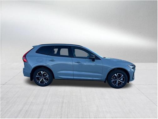 2026 Volvo XC60 B5 Core