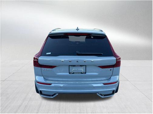 2026 Volvo XC60 B5 Core