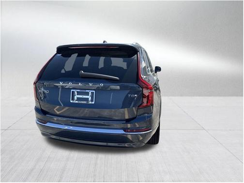 2025 Volvo XC90 Plug-In Hybrid T8 Plus 7-Seater