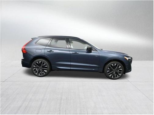 Denim Blue Metallic 2026 Volvo XC60 B5 Ultra