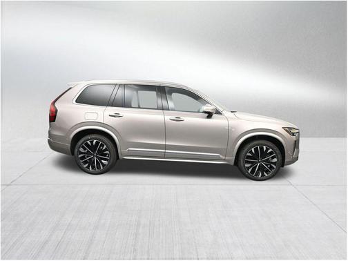 Bright 2026 Volvo XC90 Plug-In Hybrid T8 Plus 7-Seater