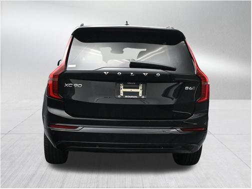 Onyx Black Metallic 2026 Volvo XC90 B6 Ultra Dark Theme 7-Seater