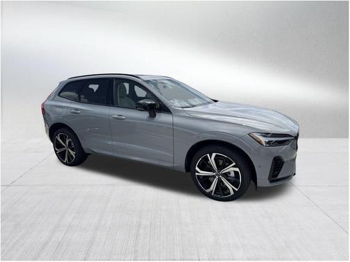 2025 Volvo XC60 Plug-In Hybrid T8 Ultra
