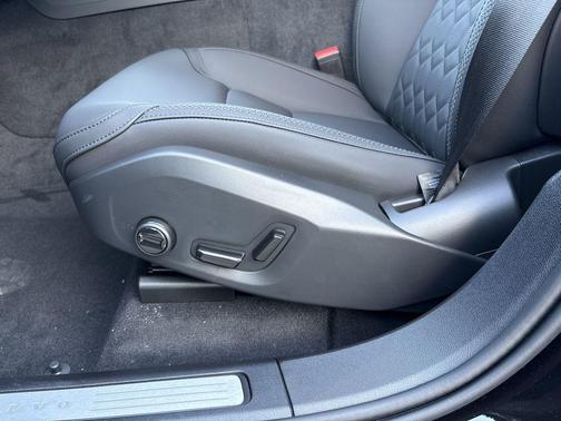 2026 Volvo XC60 B5 Core