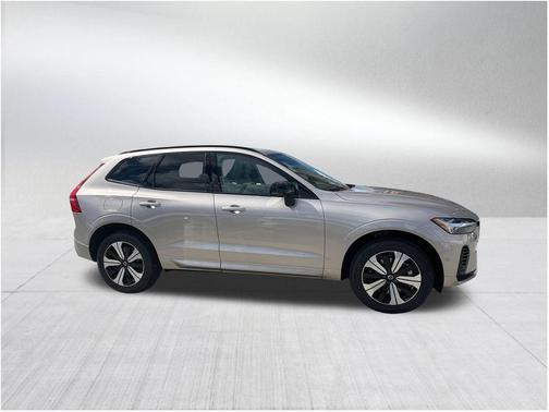 2025 Volvo XC60 Plug-In Hybrid T8 Core