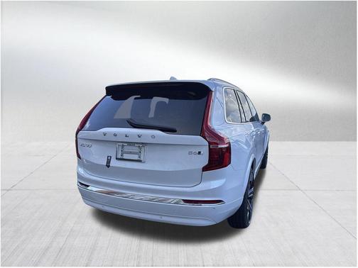 2025 Volvo XC90 B6 Plus 6-Seater