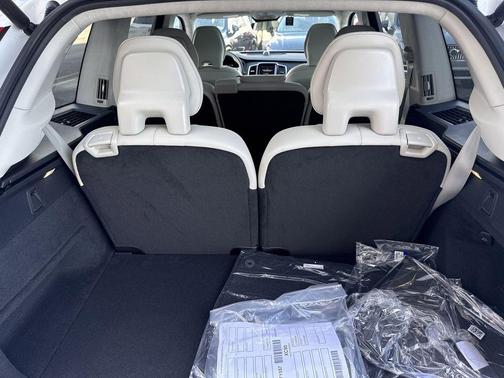 2025 Volvo XC90 B6 Plus 6-Seater