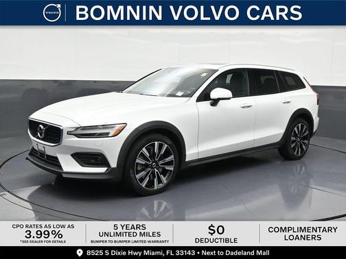 2022 Volvo V60 Cross Country T5