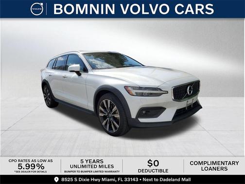 2022 Volvo V60 Cross Country T5