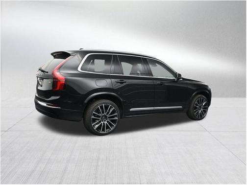 Onyx Black Metallic 2026 Volvo XC90 B6 Plus 7-Seater
