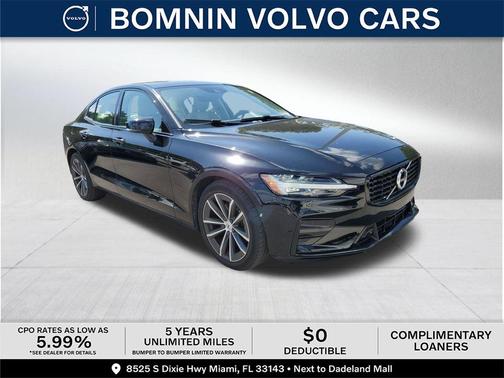 2022 Volvo S60 B5 Momentum