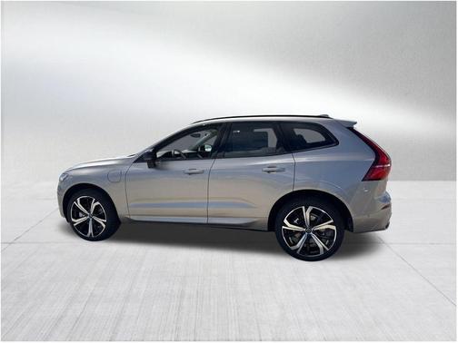 2025 Volvo XC60 Plug-In Hybrid T8 Ultra