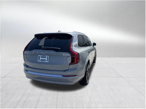 2025 Volvo XC90 Plug-In Hybrid T8 Plus 7-Seater