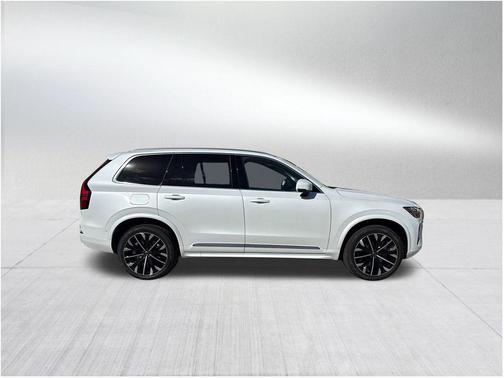 2026 Volvo XC90 B6 Ultra 7-Seater