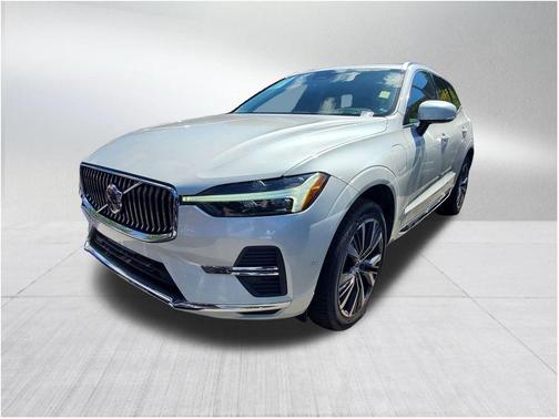 2022 Volvo XC60 Recharge Plug-In Hybrid T8 Inscription Expression Extended Range