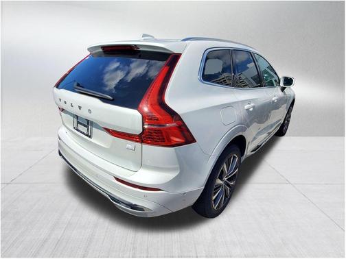2022 Volvo XC60 Recharge Plug-In Hybrid T8 Inscription Expression Extended Range