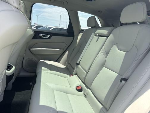 2026 Volvo XC60