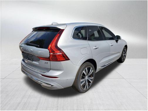 2022 Volvo XC60 B5 Inscription