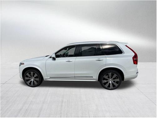 2025 Volvo XC90 B6 Plus 7-Seater