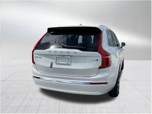 2025 Volvo XC90 B6 Plus 7-Seater