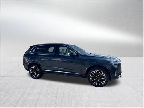 2026 Volvo XC90 B5 Ultra 6-Seater