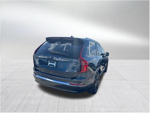 2026 Volvo XC90 B5 Ultra 6-Seater