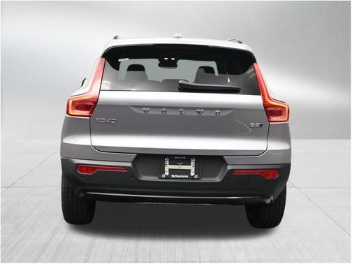 Aurora Blue 2026 Volvo XC40 B5 Ultra