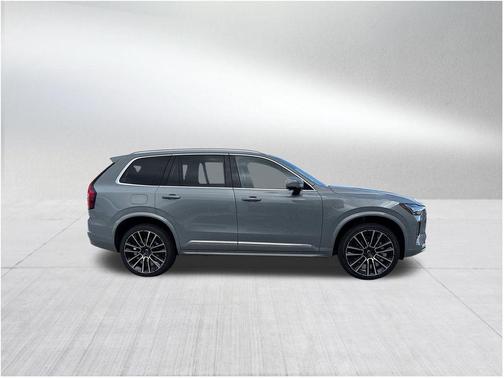 2026 Volvo XC90 B6 Ultra Dark Theme 7-Seater