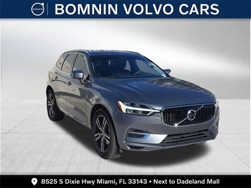 2019 Volvo XC60 Recharge Plug-In Hybrid T8 Momentum
