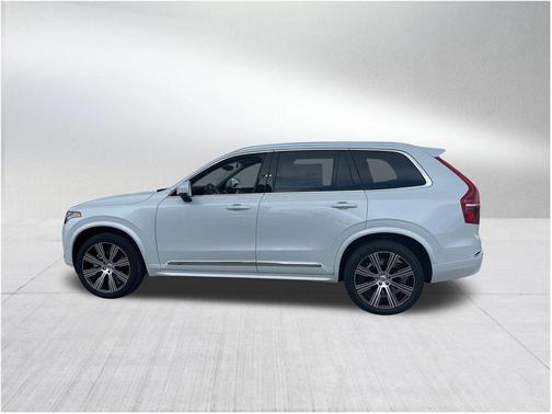2025 Volvo XC90 B6 Plus 7-Seater