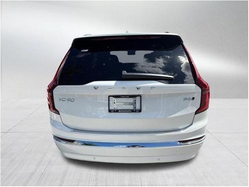 2026 Volvo XC90 B6 Plus 7-Seater