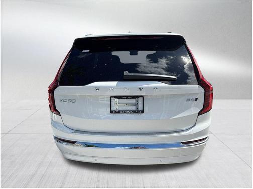 2026 Volvo XC90 B6 Plus 7-Seater