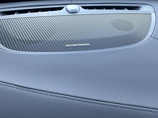 2026 Volvo XC90 Plug-In Hybrid T8 Plus 6-Seater