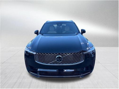 2026 Volvo XC90 Plug-In Hybrid T8 Plus 6-Seater