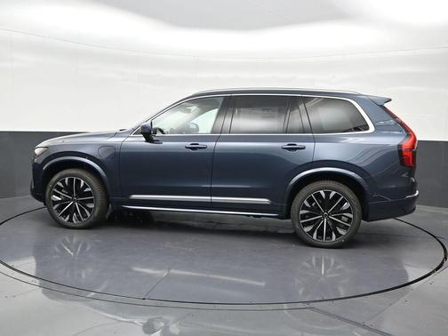 Denim Blue Metallic 2026 Volvo XC90 Plug-In Hybrid T8 Ultra 7-Seater