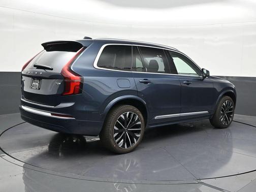 Denim Blue Metallic 2026 Volvo XC90 Plug-In Hybrid T8 Ultra 7-Seater