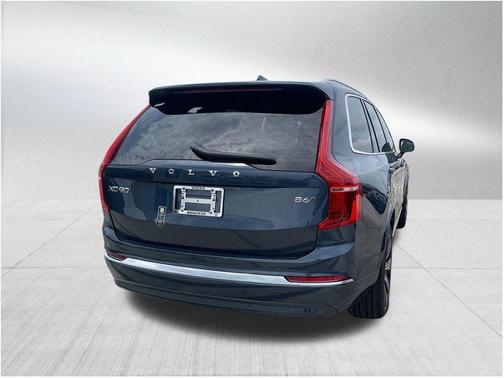2025 Volvo XC90 B6 Ultra