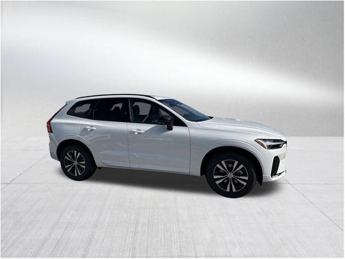 2025 Volvo XC60 B5 Core